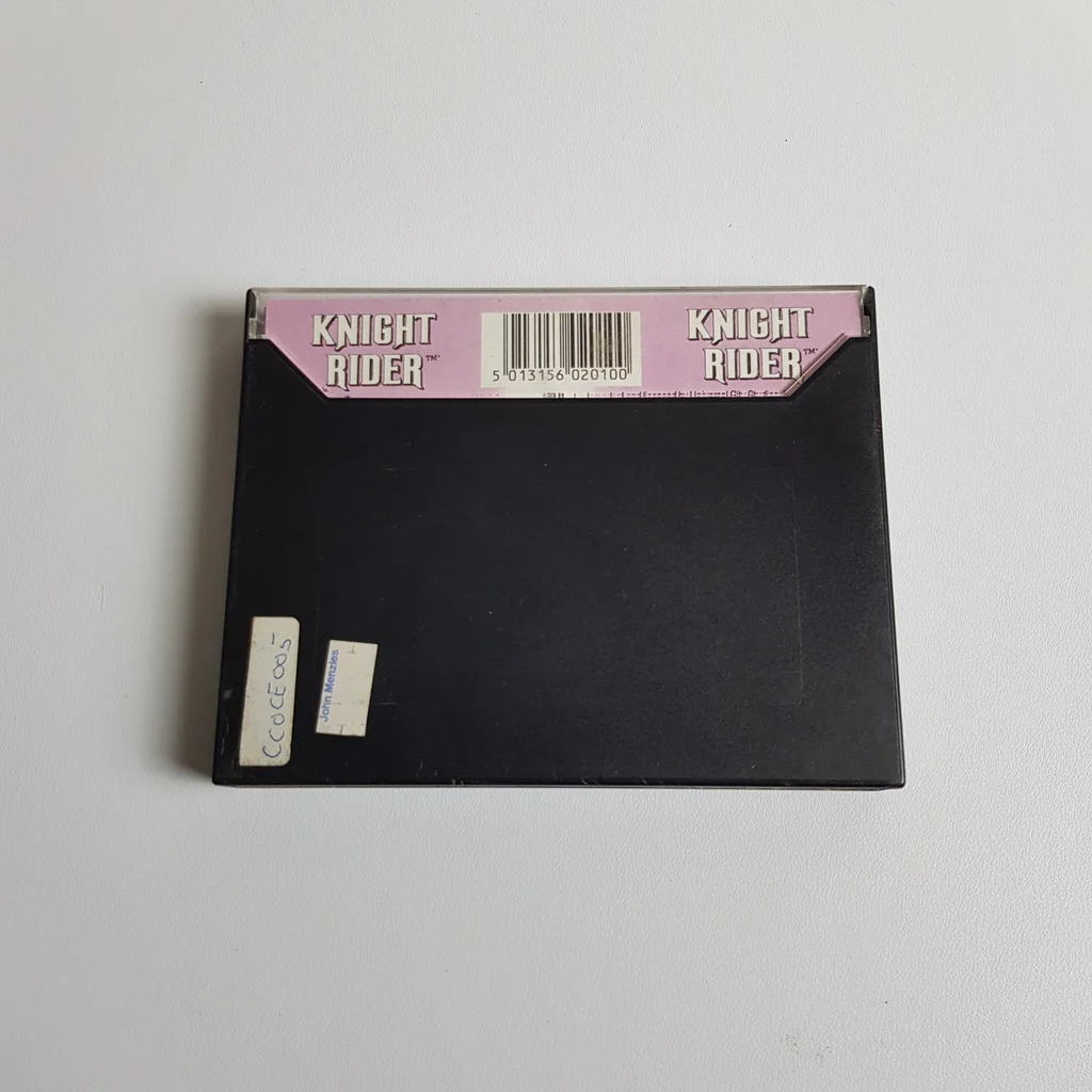 Knight Rider Commodore 64 játék doboz hátulja, vonalkóddal és címkével.