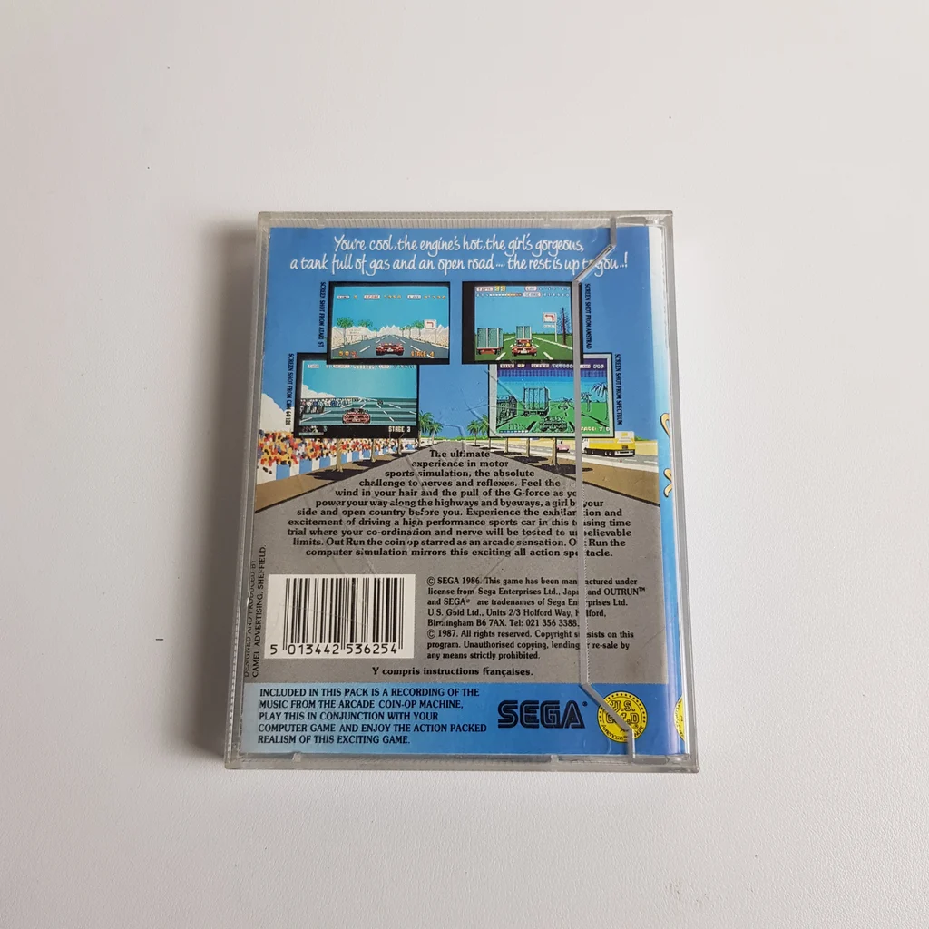 Out Run Start videojáték kazetta hátoldala, képekkel és leírással, SEGA logóval.