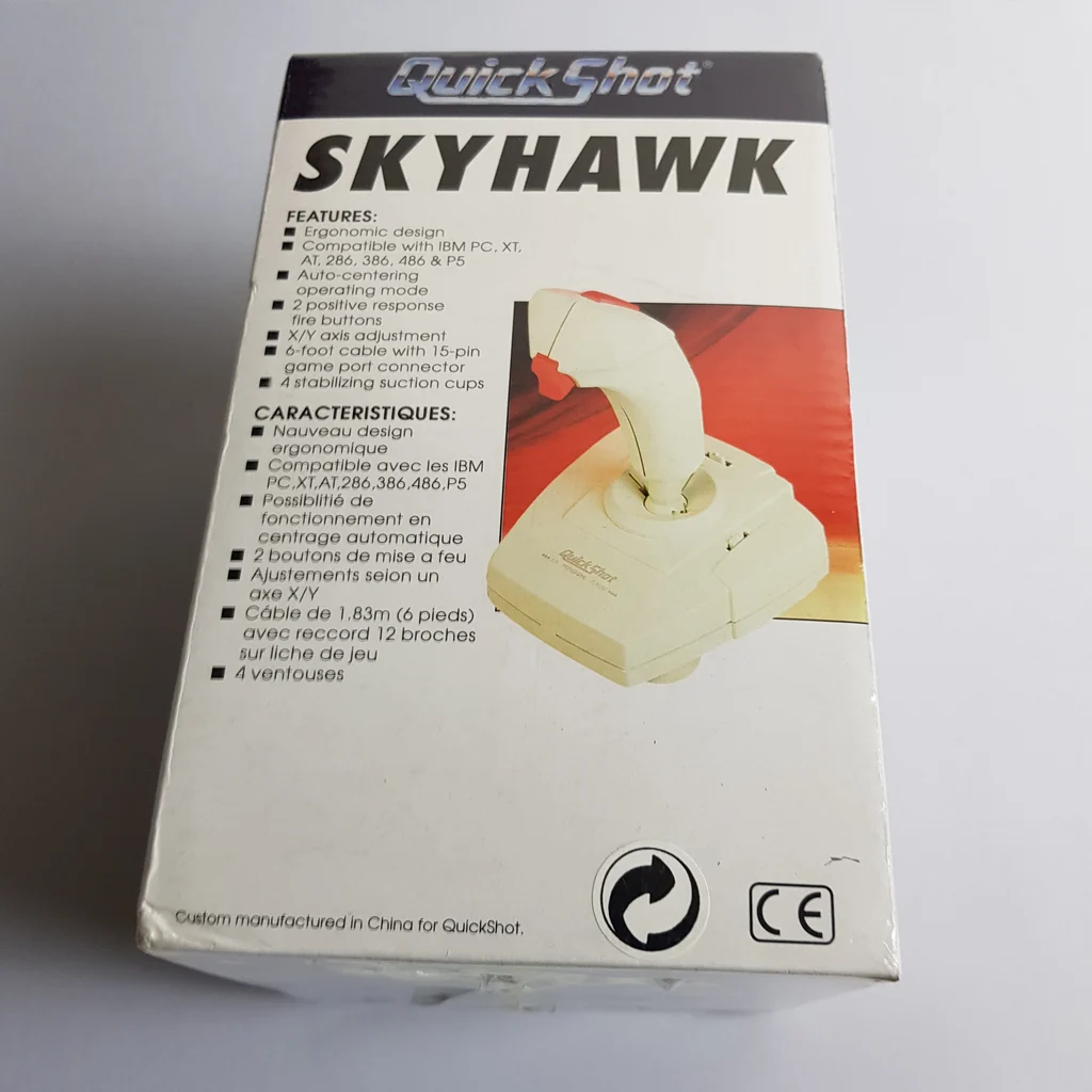 QuickShot Skyhawk QS-209E joystick doboz hátoldal QuickShot Skyhawk QS-209E joystick doboz hátoldala, jellemzők felsorolásával.