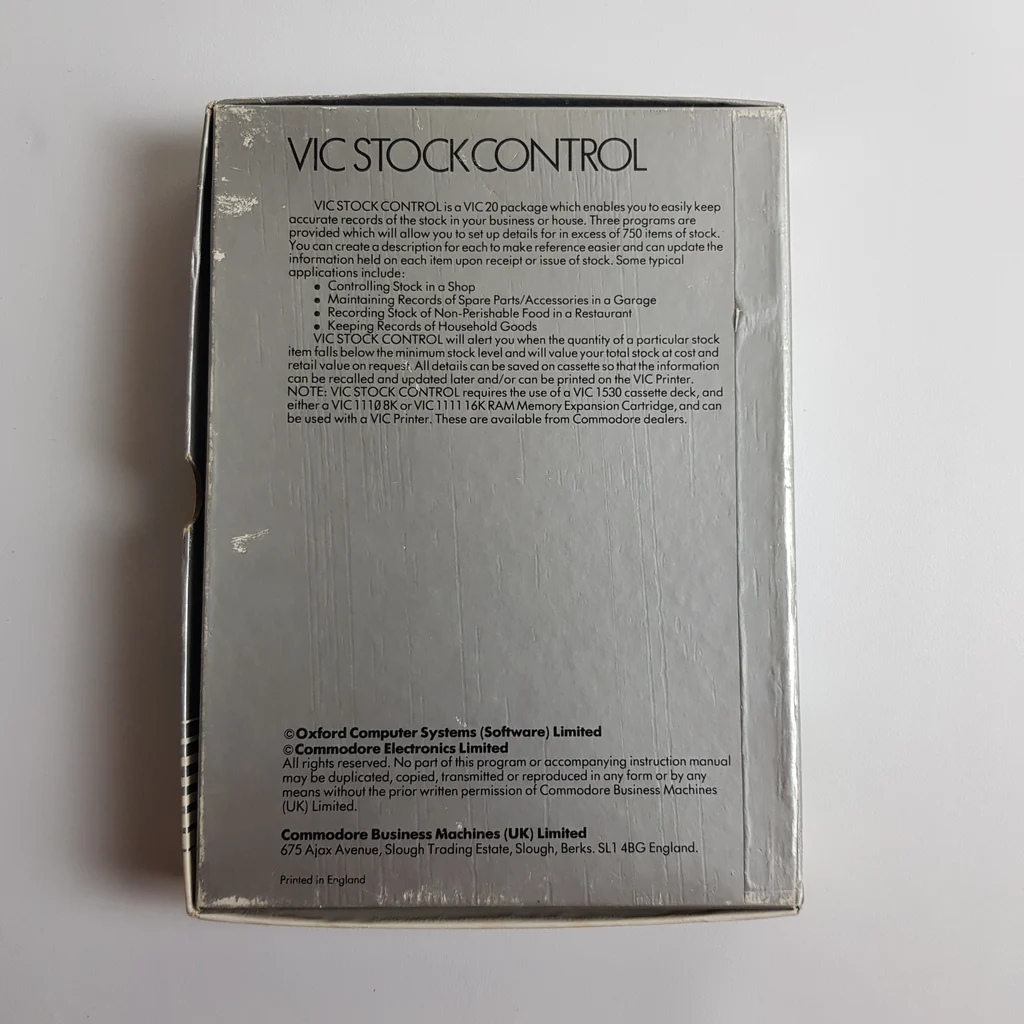 VIC-20 Stock Control doboz hátulja VIC-20 Stock Control doboz hátoldala részletes leírással angolul