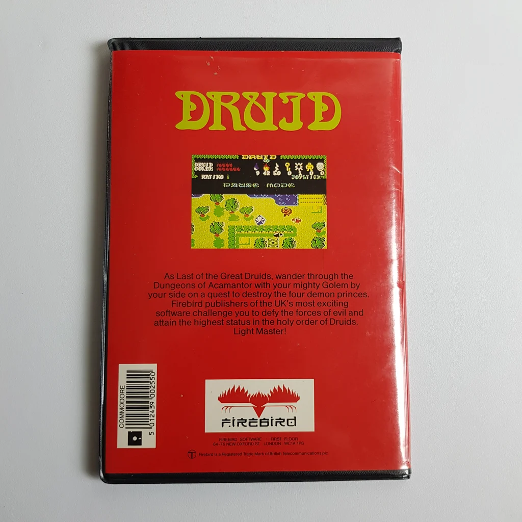 Druid videojáték hátlap Commodore platformra Druid videojáték doboz hátlapja, leírással és játékképpel, piros háttérrel